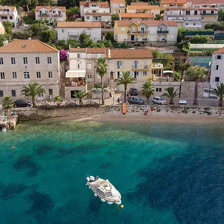 Amazing Home In Racisce With Wifi * Račišće